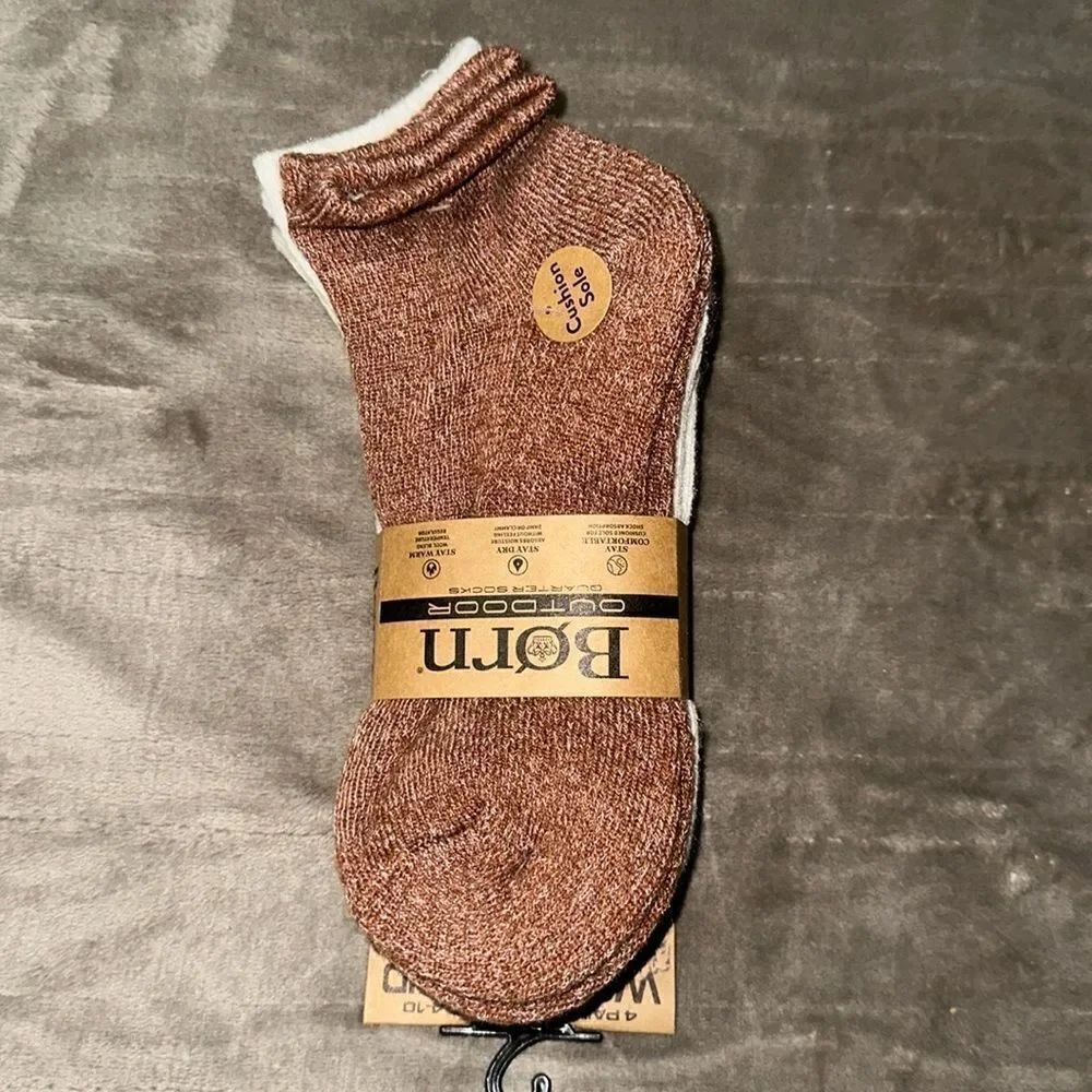 BORN Earth Tones Ivory Brown White US W 4-10 Super Soft Quarter Socks Pack of 4